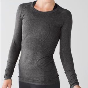 LIKE NEW Lululemon Long Sleeve Grey